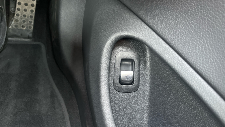 Mercedes-Benz C-Class C220d AMG Line Edition 2dr 9G-Tronic Diesel Cabriolet